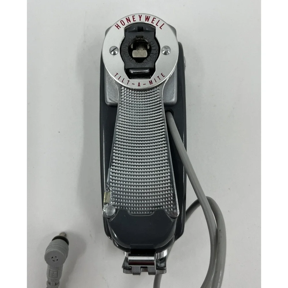 Vintage Honeywell Tilt-A-Mite Camera Flash Unit  Collapsible Fan Style Japan